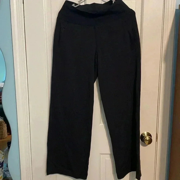 Athleta black wide leg pull on pants - small - lots of pockets - like new - Picture 1 of 7